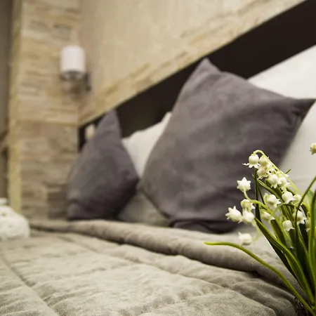 Santamaria Konukevi 4*