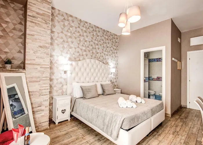 Santamaria Konukevi 4*